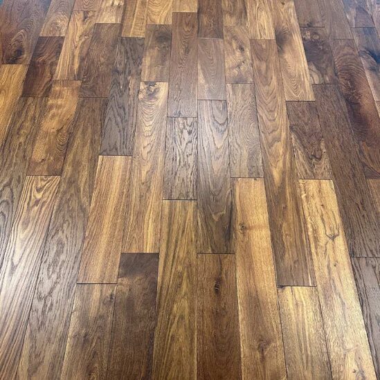 Parquet Orbia en pose droite